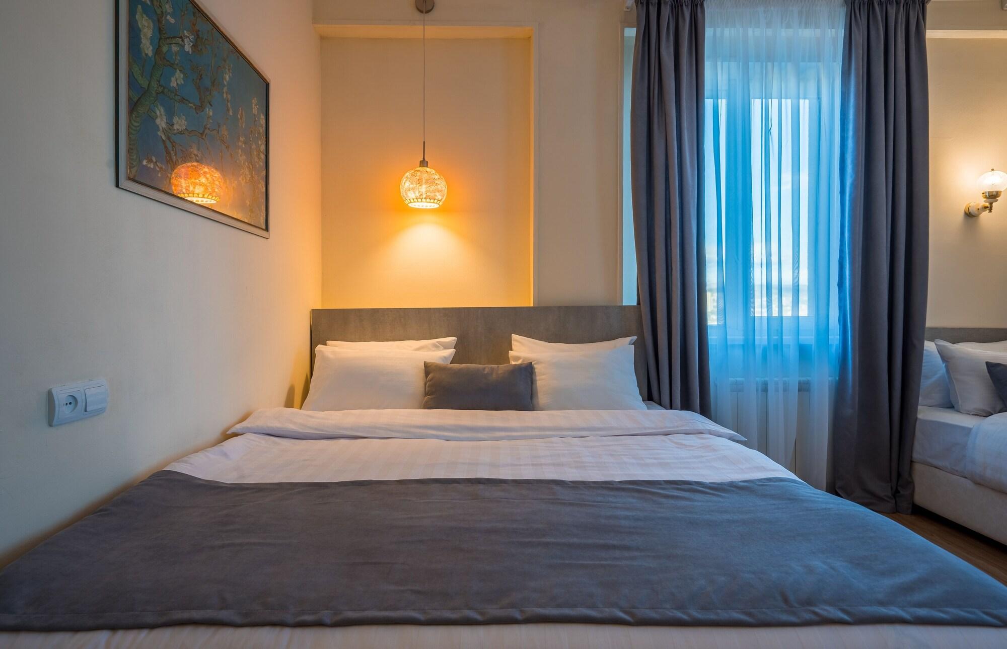 Iliani Hotel Тбілісі Екстер'єр фото