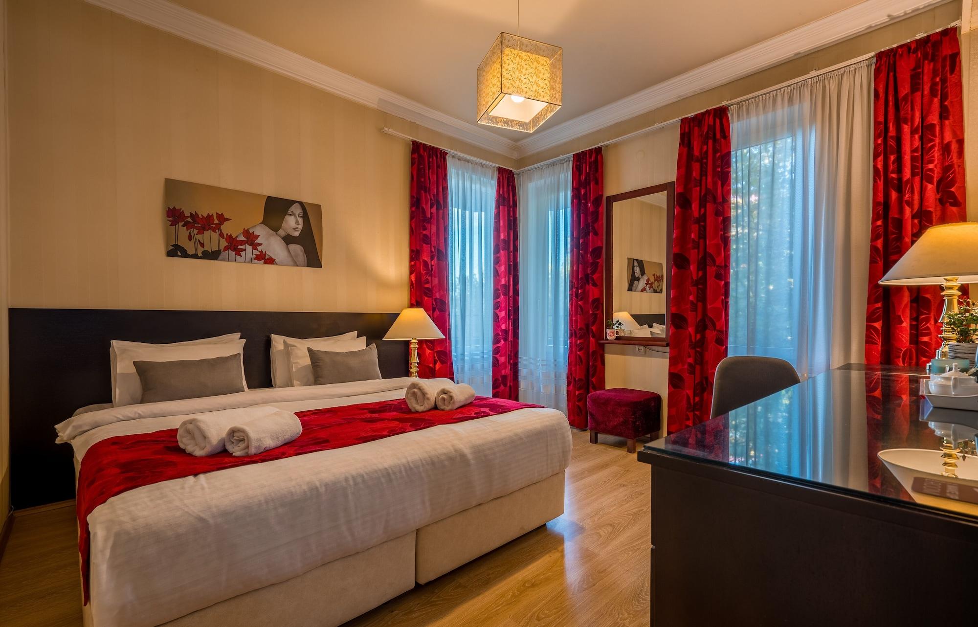Iliani Hotel Тбілісі Екстер'єр фото