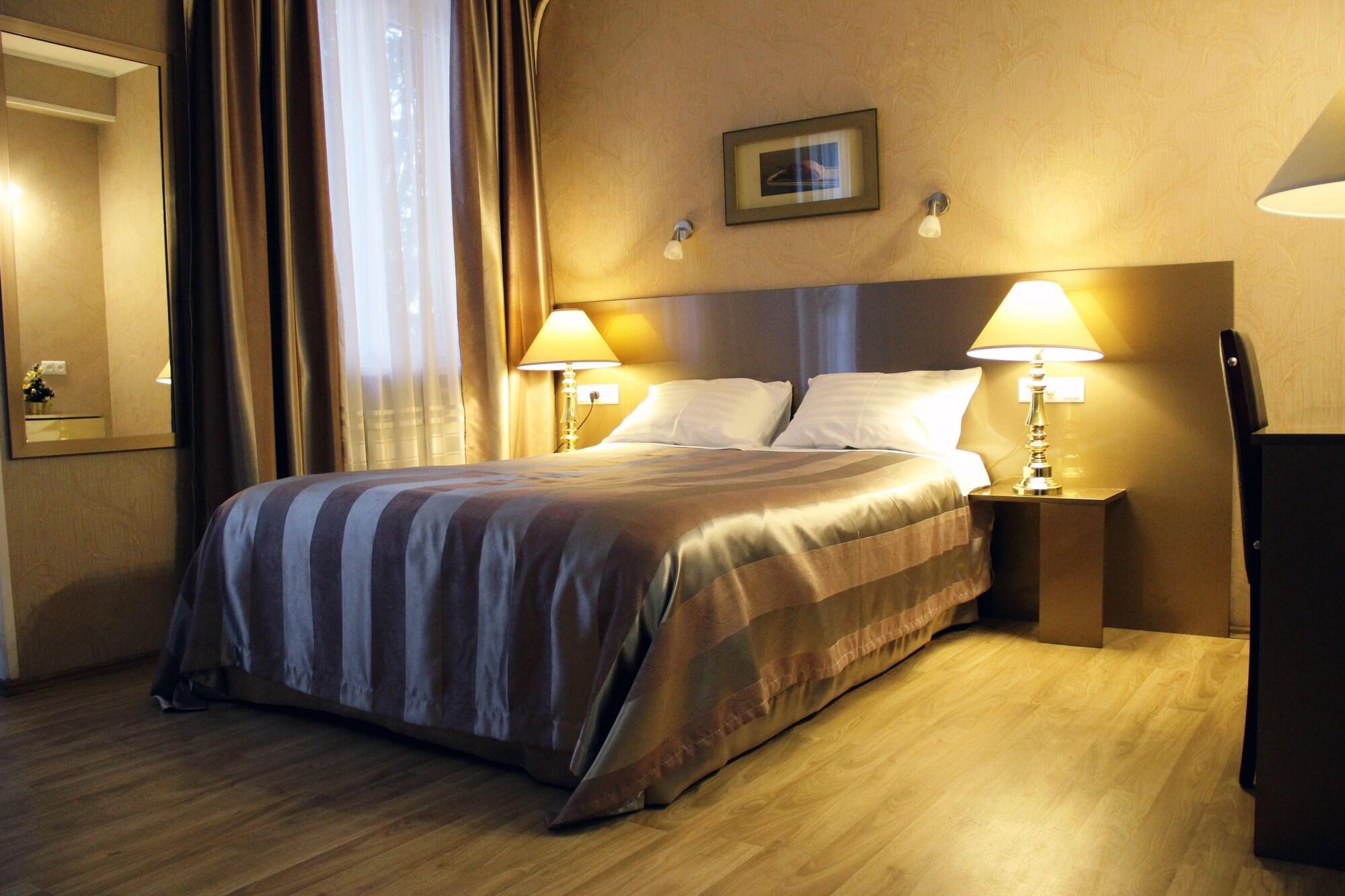 Iliani Hotel Тбілісі Екстер'єр фото