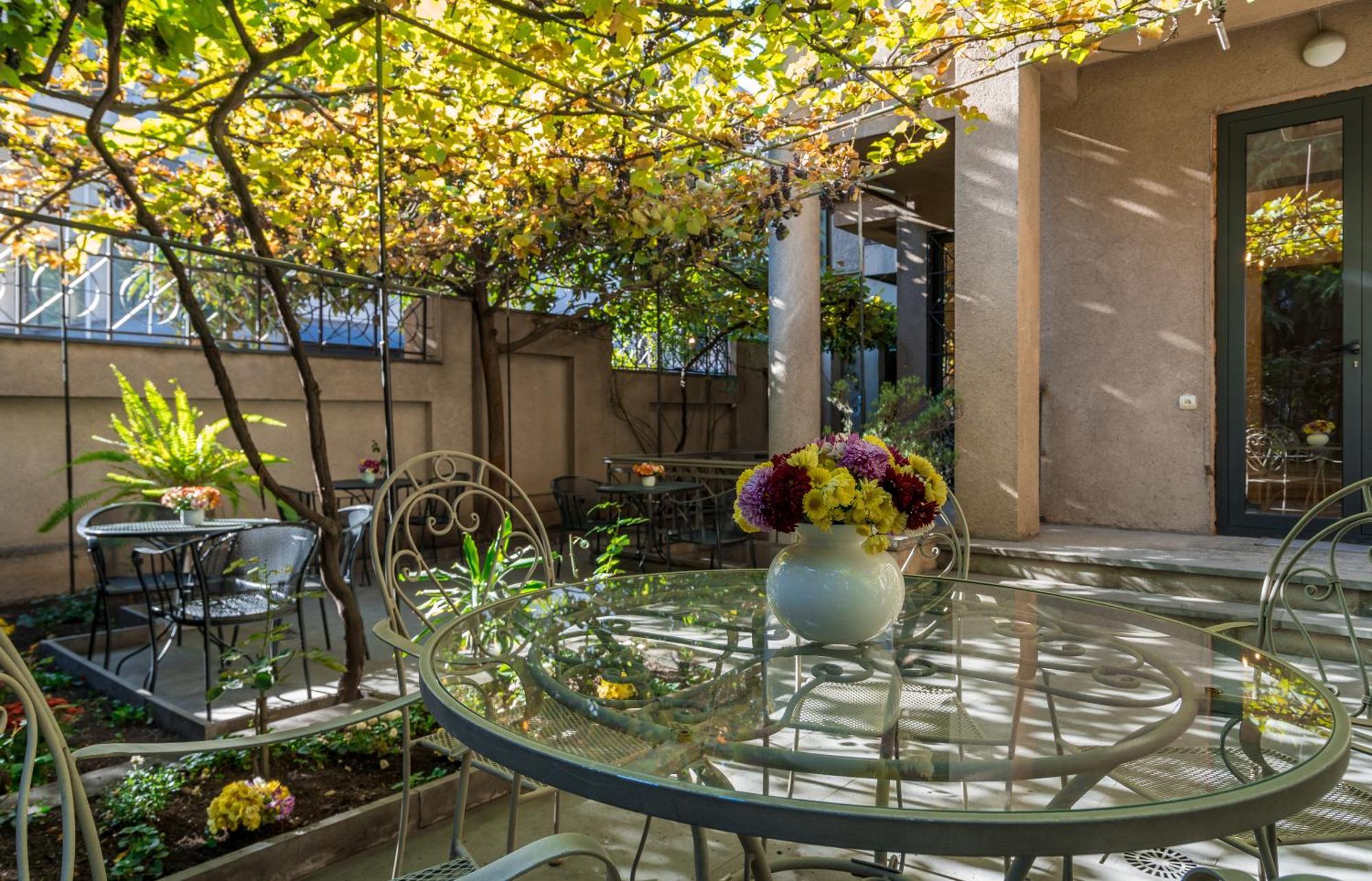 Iliani Hotel Тбілісі Екстер'єр фото