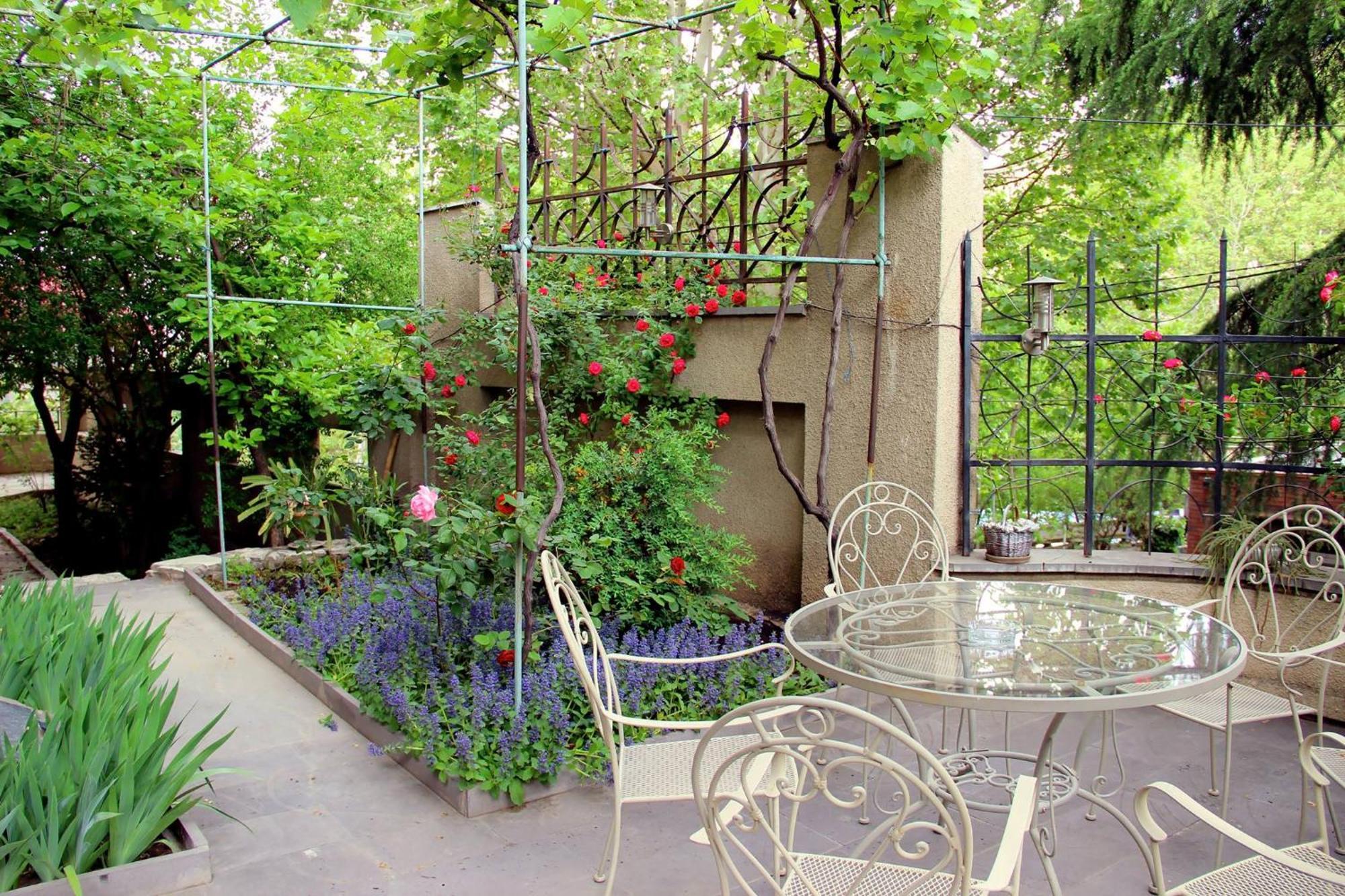 Iliani Hotel Тбілісі Екстер'єр фото