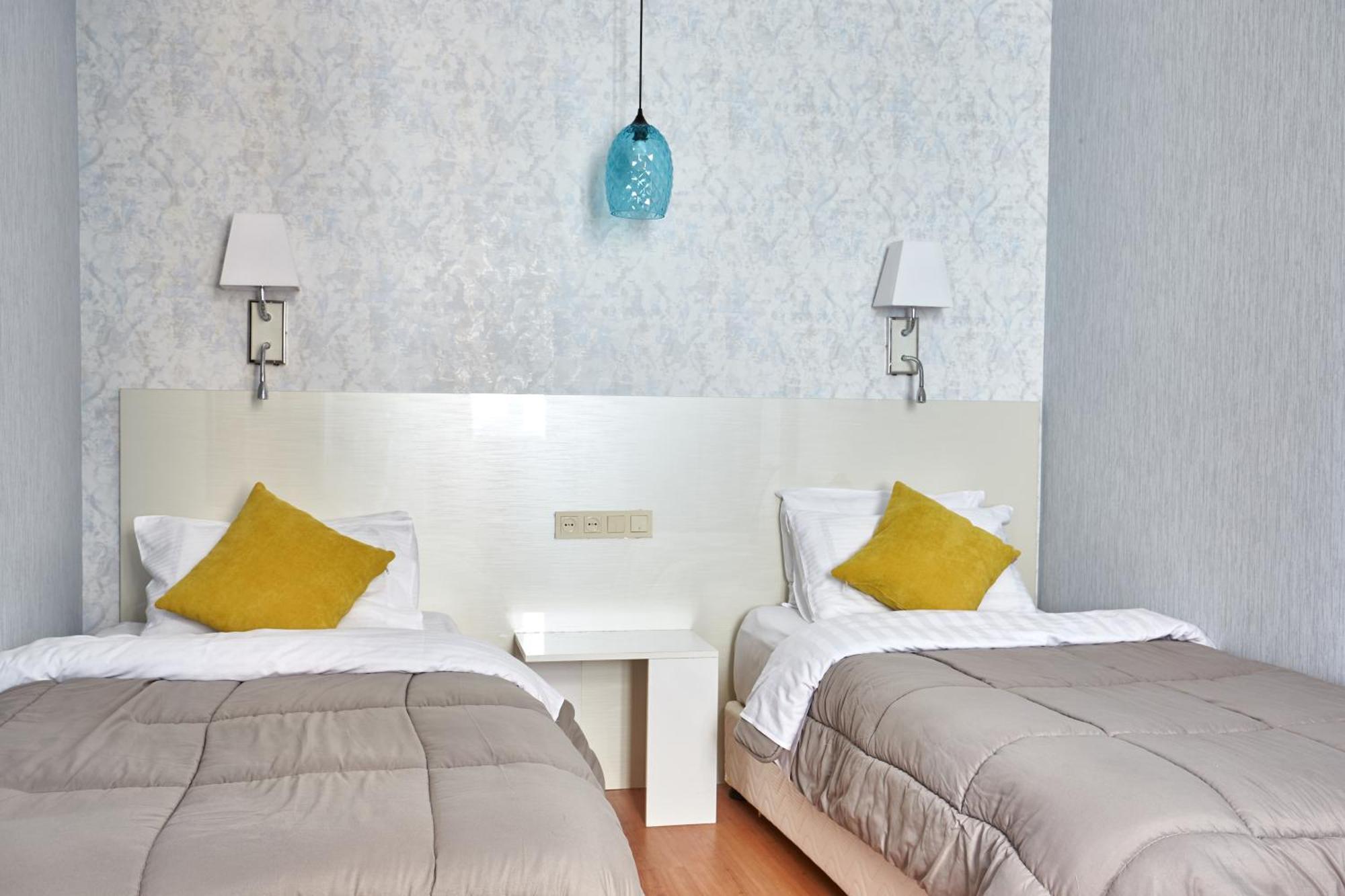 Iliani Hotel Тбілісі Екстер'єр фото